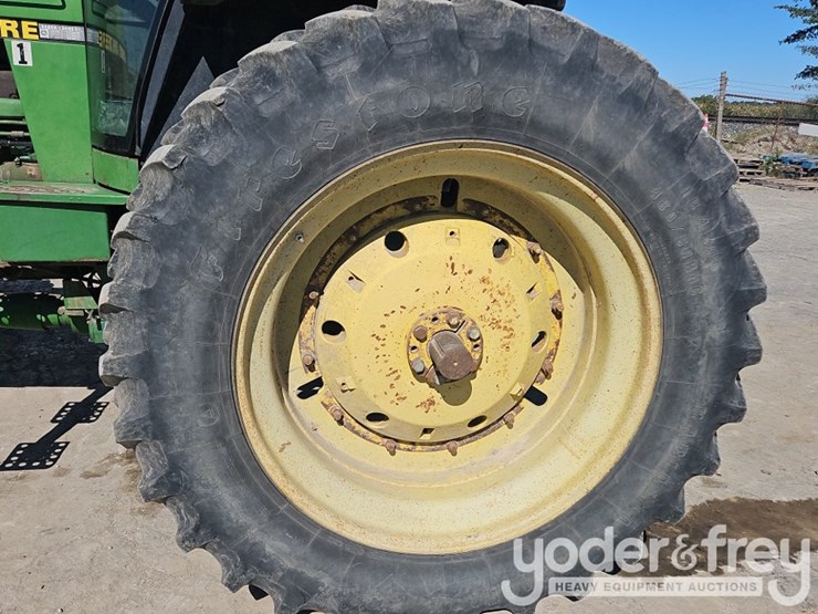 1991-john-deere-4555-image-11