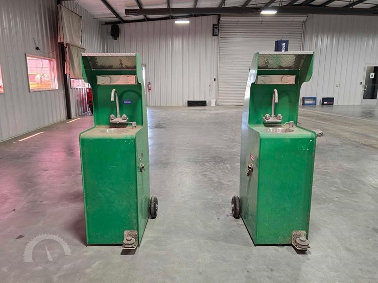qty.-(2)-portable-mobile-handwashing-stations-image-5