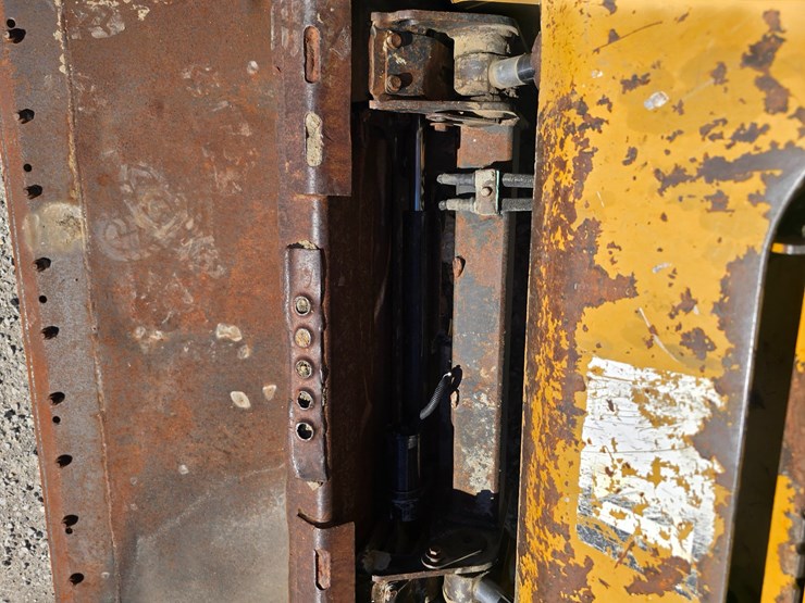 2016-caterpillar-289d-image-34