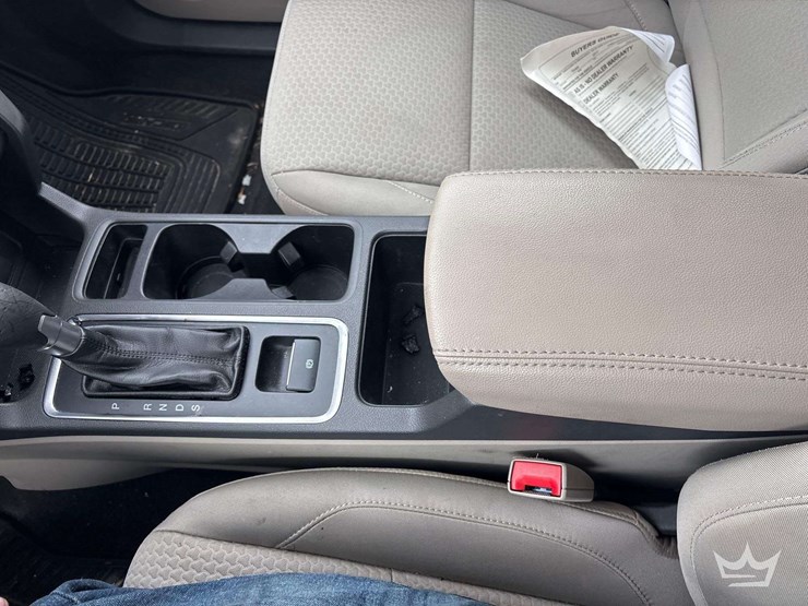 2017-ford-escape-image-19