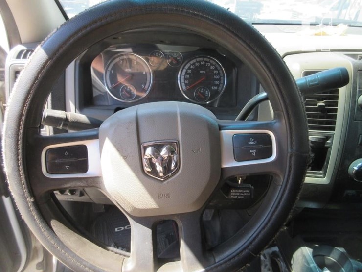 2011-dodge-ram-5500hd-image-8