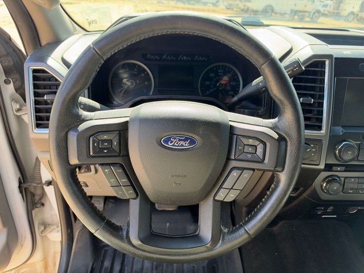 2015-ford-f150-xlt-image-12