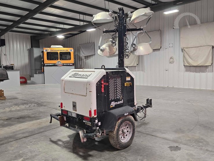 2018-allmand-bros-night-lite-v-series-nlv-image-3