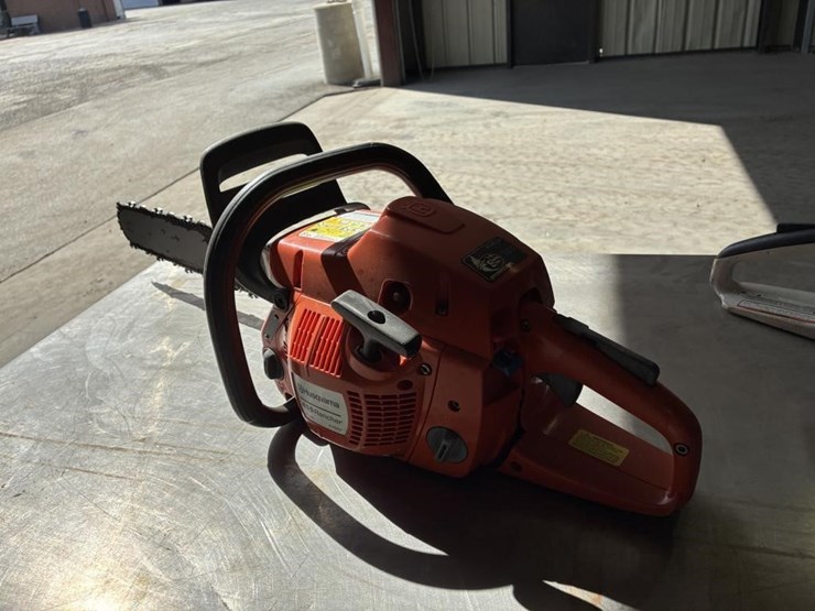 husqvarna-455-rancher-chainsaw-image-3