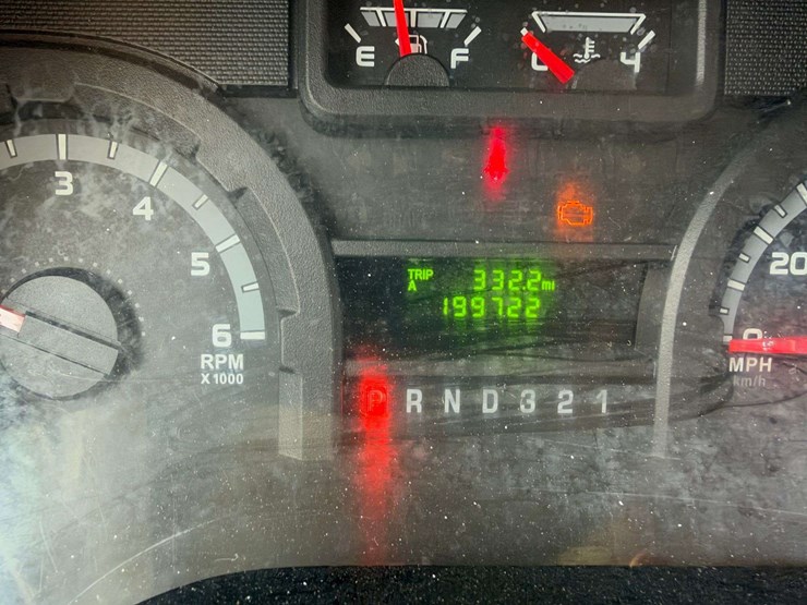 2014-ford-e450-image-25