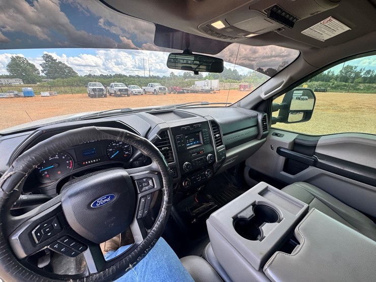 2019-ford-f250-xl-image-14