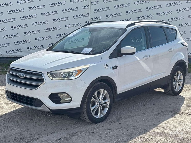 2017-ford-escape-image-1