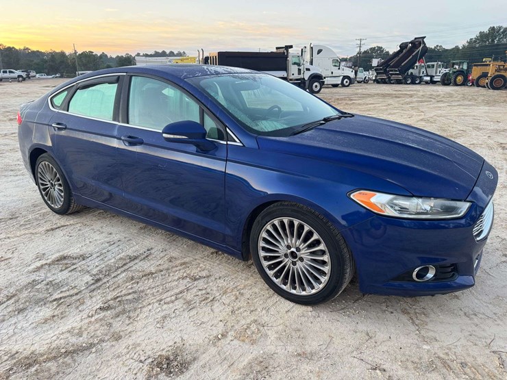 2015-ford-fusion-titanium-4dr-sedan---188,983-miles-image-2