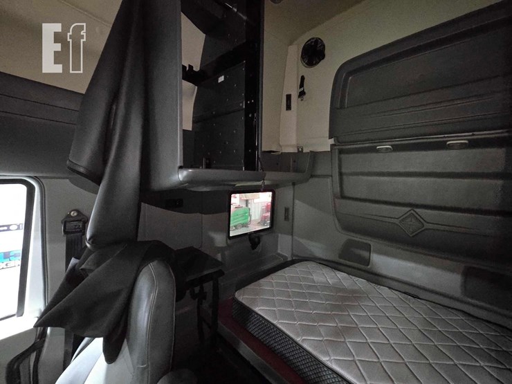 2011-international-prostar-image-18