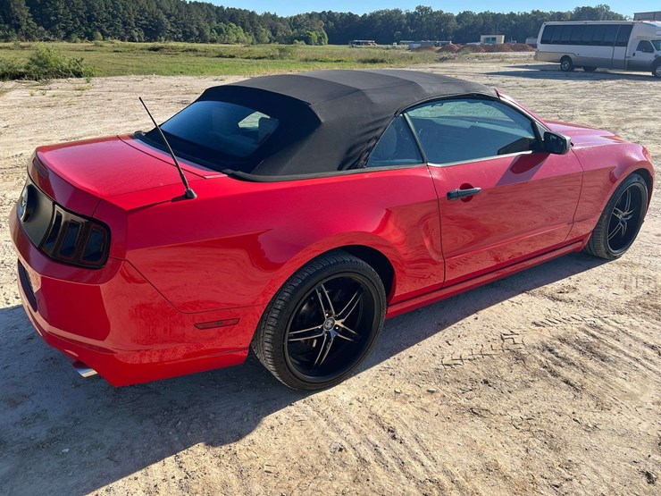 2014-ford-mustang-2-door-coupe-(232,492-miles)-image-5