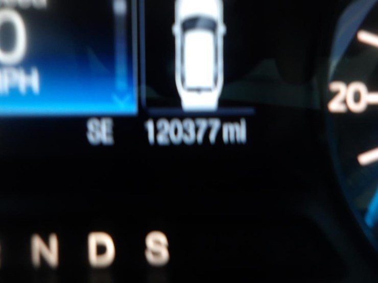 2016-ford-explorer-image-17