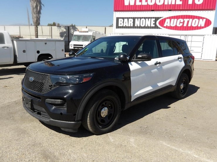 2020-ford-explorer-image-1
