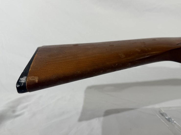 #36-•-winchester-model-190-rifle-image-33