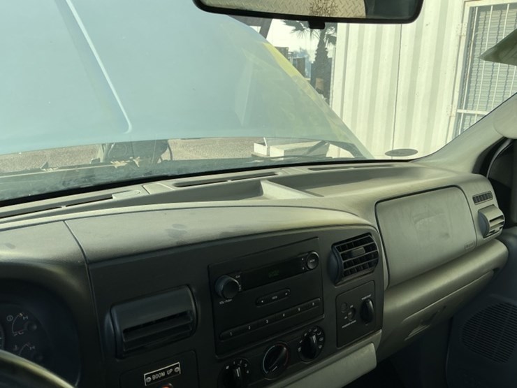 2006-ford-f450-image-21