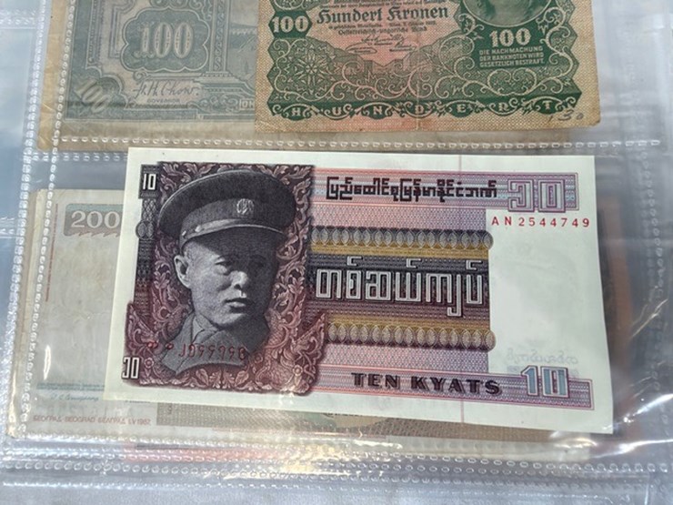 #40311-•-foreign-currency-bank-notes-image-94