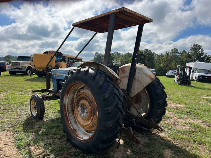 ford-4000-image-2