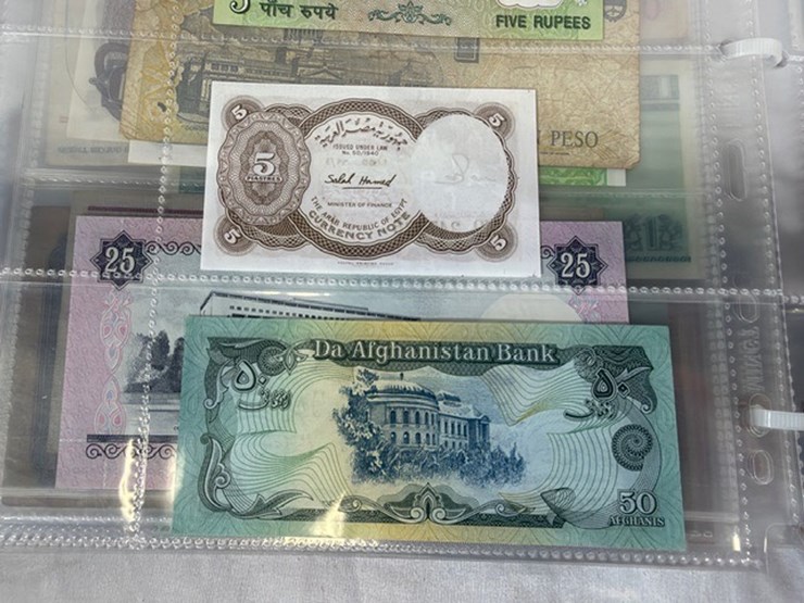 #40309-•-foreign-currency-bank-notes-image-107