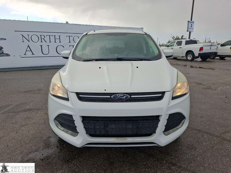 2013-ford-escape-image-2