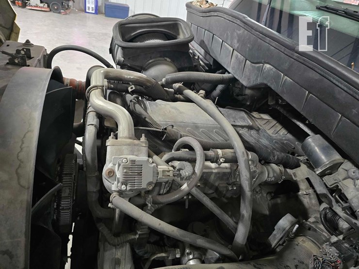 2011-international-durastar-4300-image-25