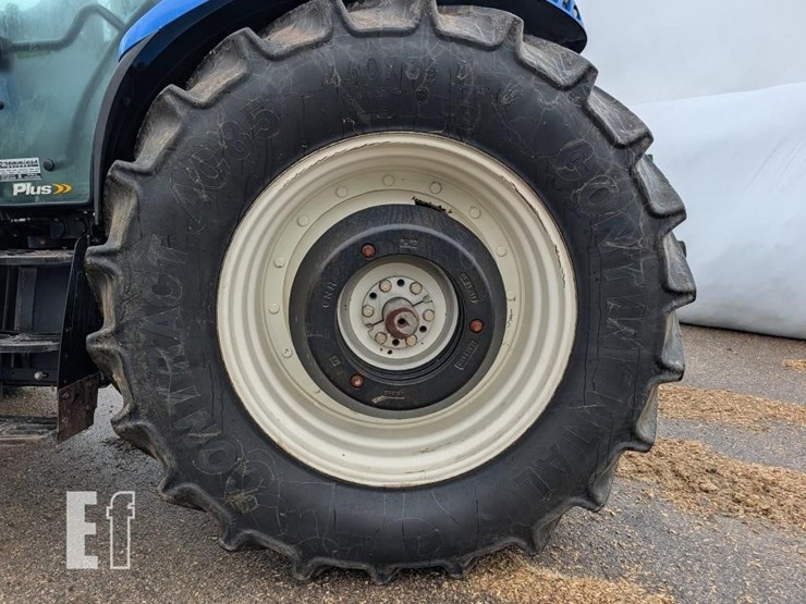 new-holland-t6070-plus-image-10
