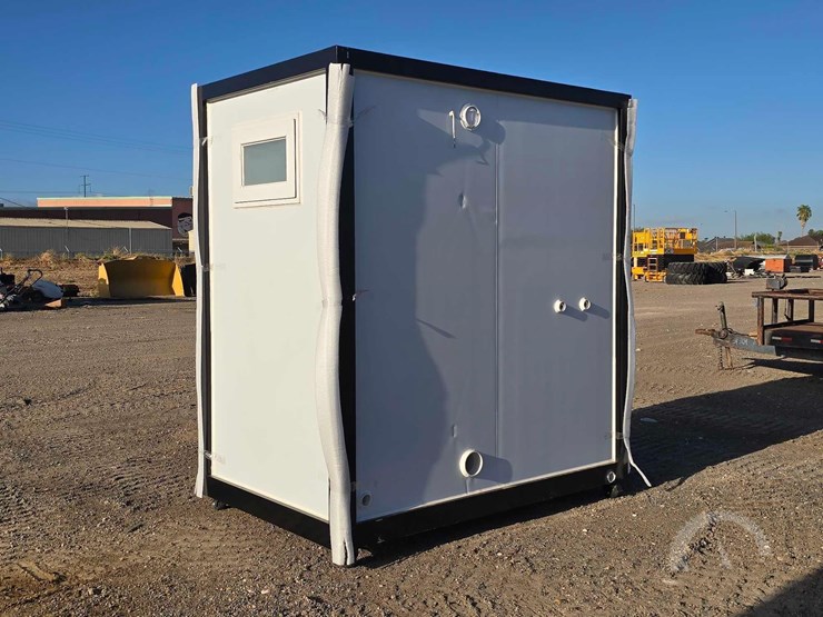 mobile-toilet-with-shower-image-4