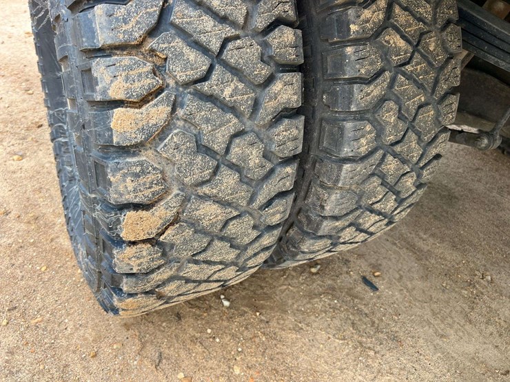 2022-ford-f350-image-42