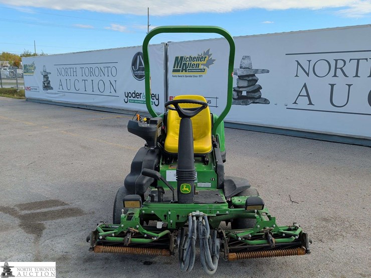 2015-john-deere-2500-image-2