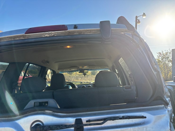 2005-jeep-liberty-image-18