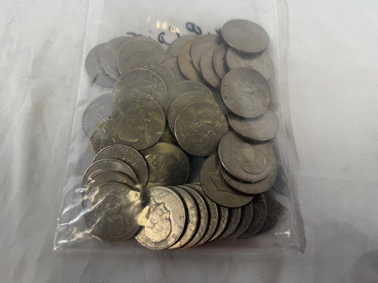 #40135-•-(50)-1970s-dollar-coins-image-13