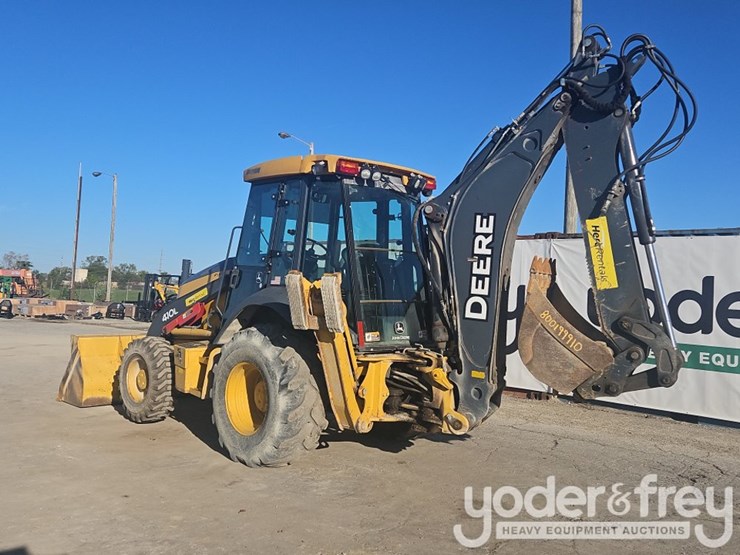 2018-deere-410l-image-4