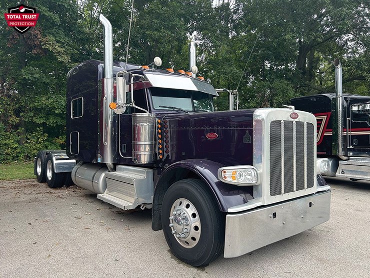 2021-peterbilt-389-image-1