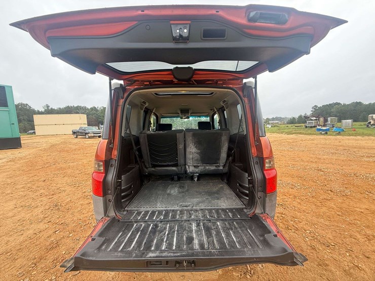 2005-honda-element-image-17