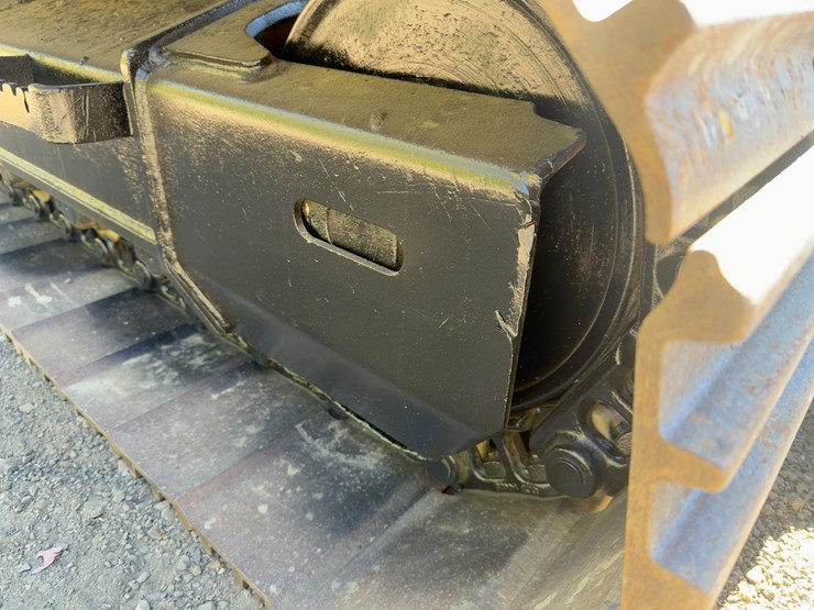 2010-deere-135d-image-20