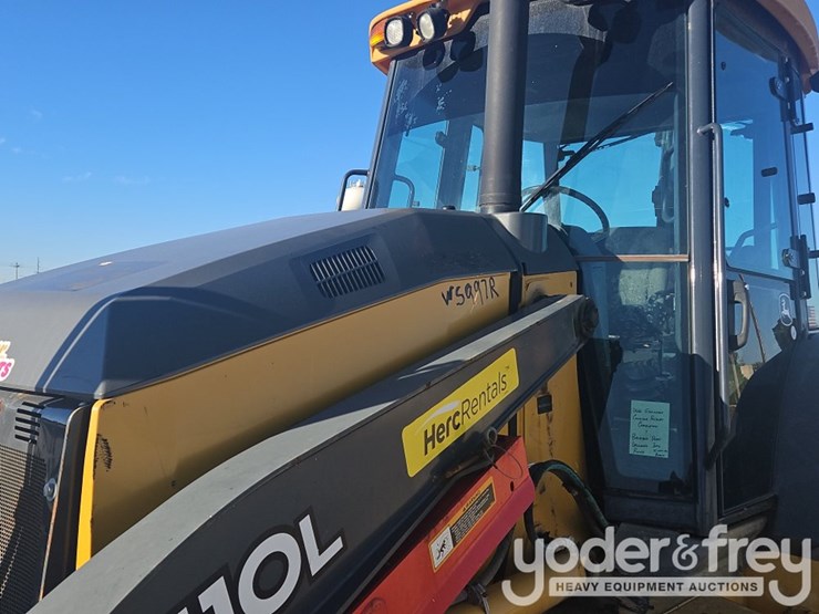 2018-deere-410l-image-18