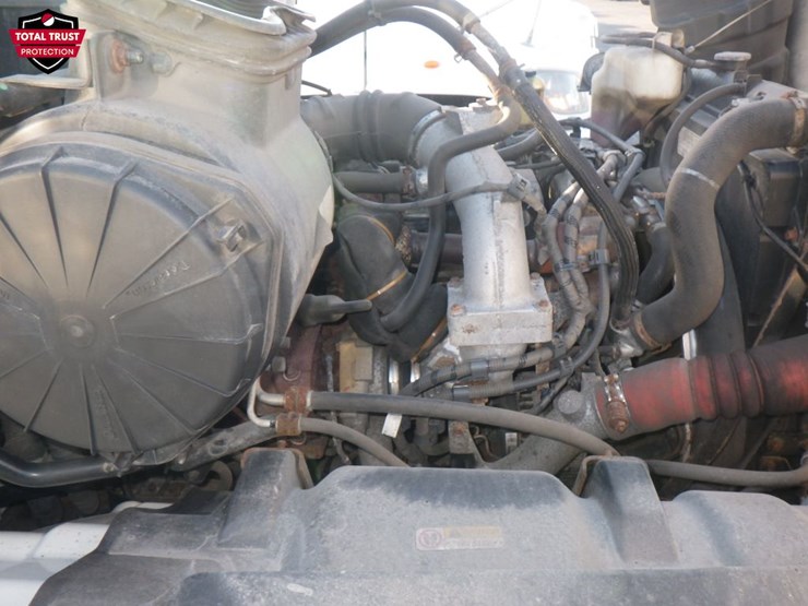 2019-hino-338-image-18