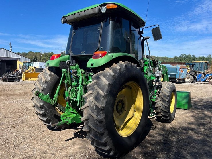 2015-john-deere-6115m-image-9