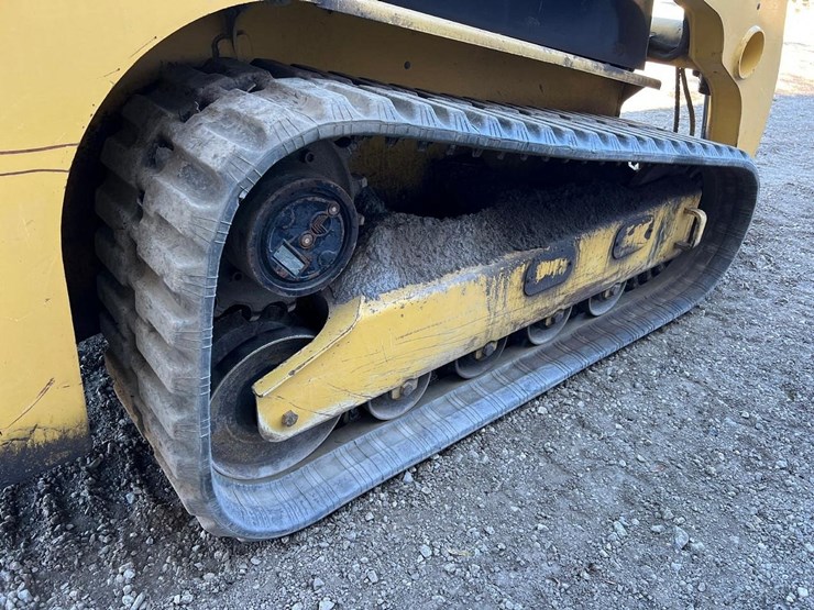 2013-yanmar-t210-image-15