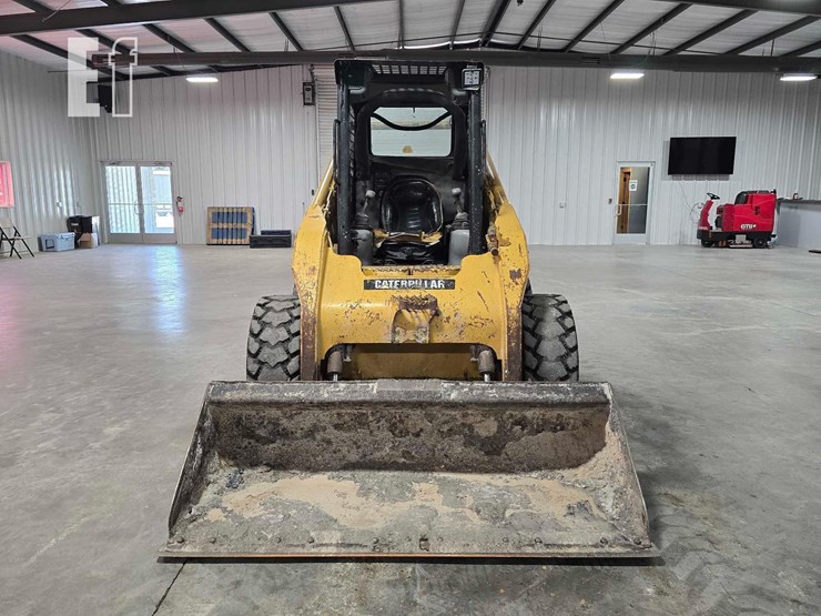 2012-caterpillar-252b3-image-7