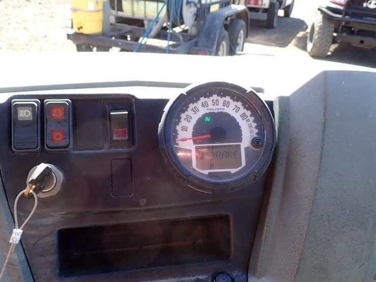 2011-polaris-ranger-xp-image-19