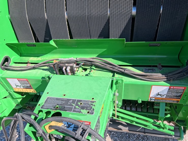 john-deere-569-premium-image-20