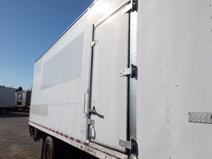 2016-international-durastar-4300-image-4