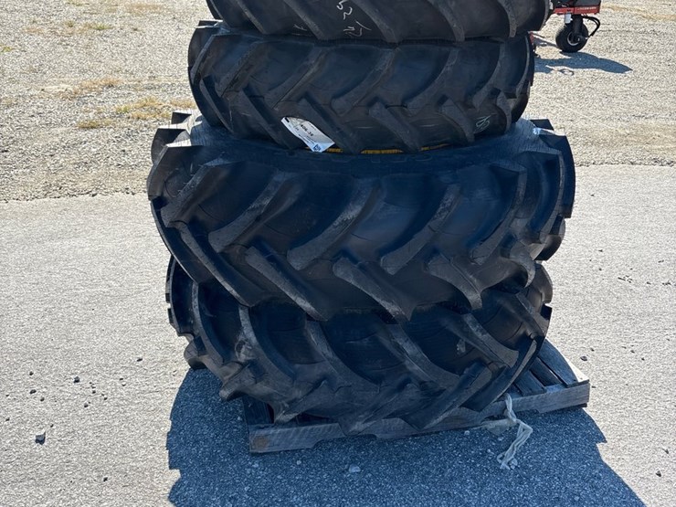#1059-•-r1-ag-tires-with-rims-image-3