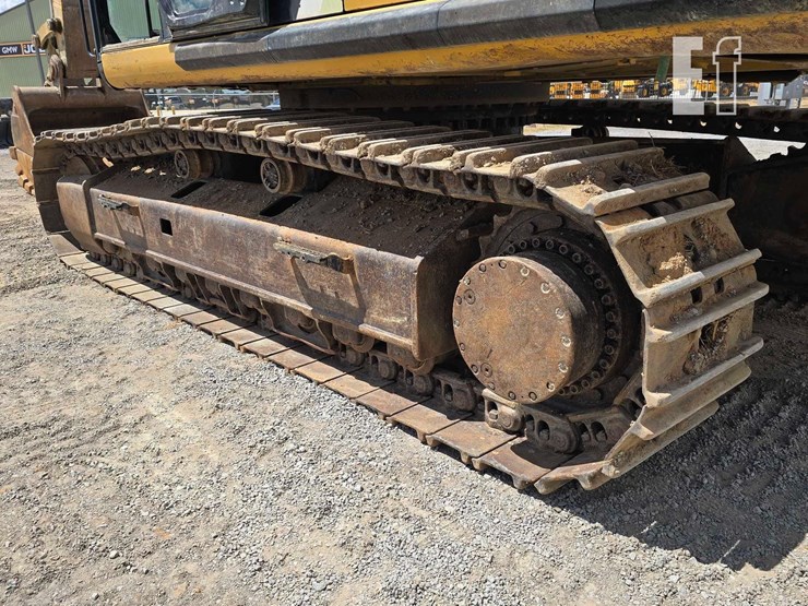 2016-caterpillar-336fl-image-33