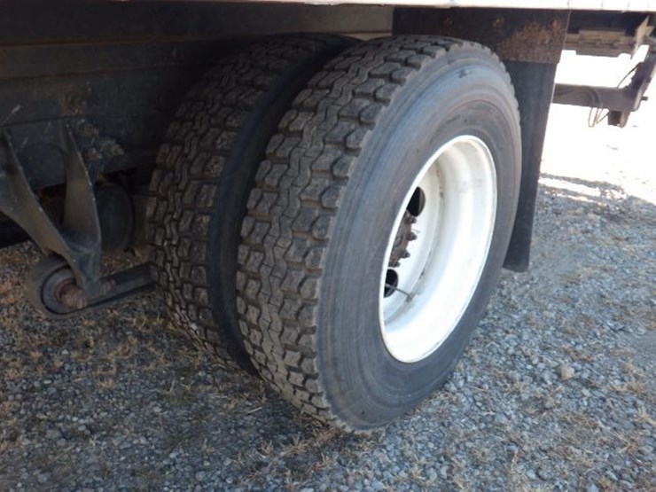 2016-international-durastar-4300-image-13
