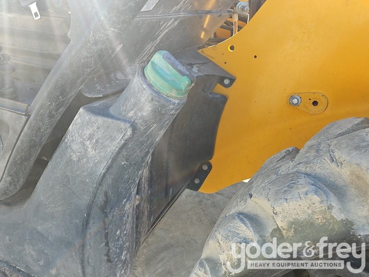 2019-jcb-510-56-image-25