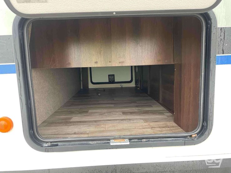 2018-33ft-jayco-white-hawk-30rls-t/a-travel-trailer-image-10