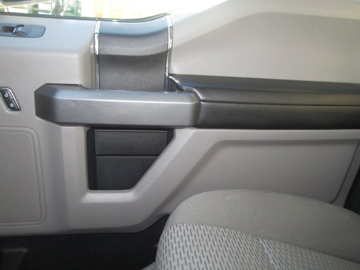 2017-ford-f150-image-26