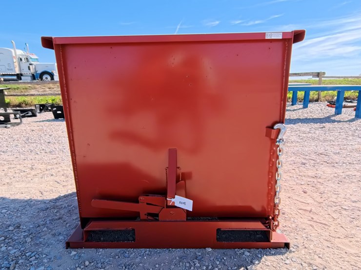#3033-•-new-2-yard-self-dumping-hopper-image-4