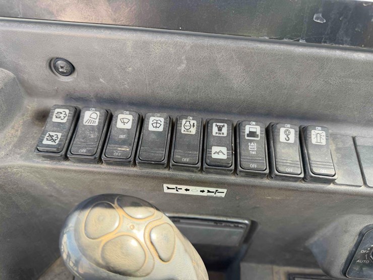 takeuchi-tb290-image-23
