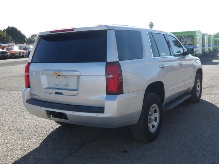 2018-chevrolet-tahoe-image-4